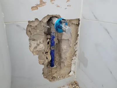 תרמי גיל איתור נזילות - בוחן נזקי מים מוסמך, עד מומחה מטעם בית משפט לאיתור נזילות וחדירות מי גשם — קבלן איטום בהרצליה