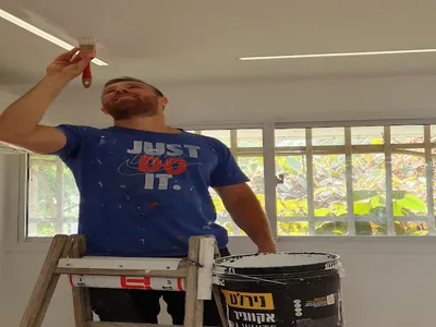 קבלן שיפוצים רשום לירן רבינוביץ | שליכט צבעוני | קבלן איטום | דודי שמש וקולטים | שיפוץ מקלחות | איתור נזילות מים — קבלן איטום בהוד השרון